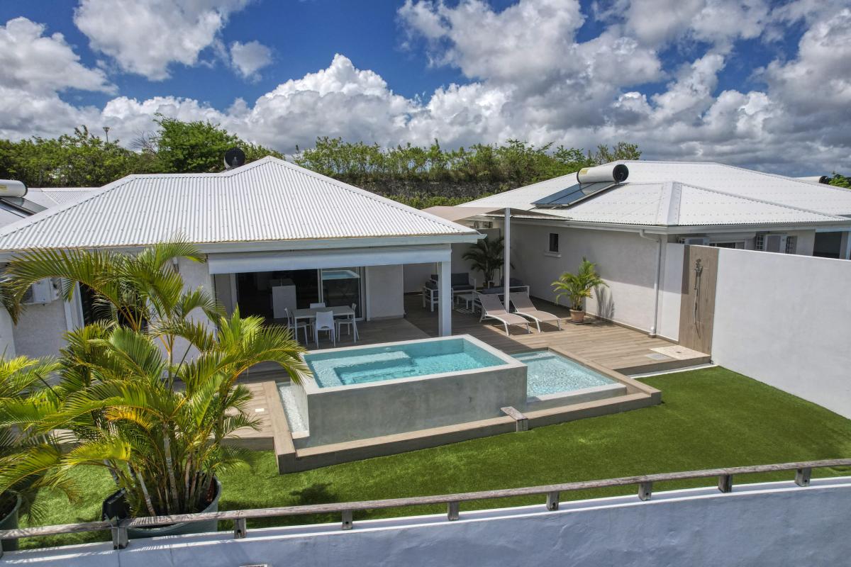 37.Location villa 2 chambres piscine vue mer Le Gosier Guadeloupe